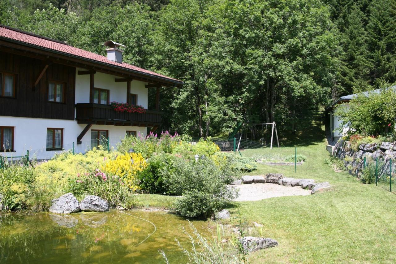 Haus Montana Lägenhet Elbigenalp Exteriör bild