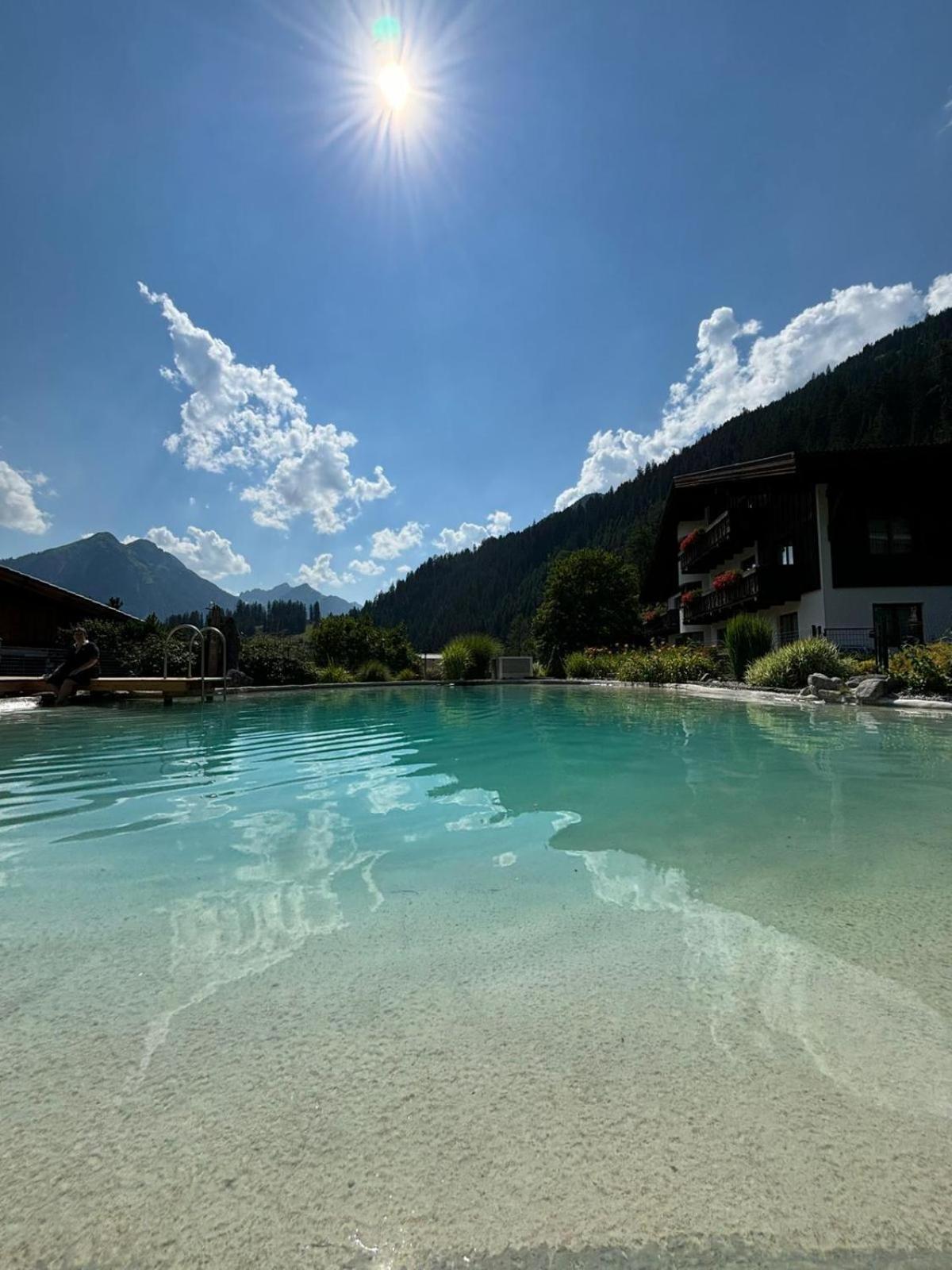 Haus Montana Lägenhet Elbigenalp Exteriör bild