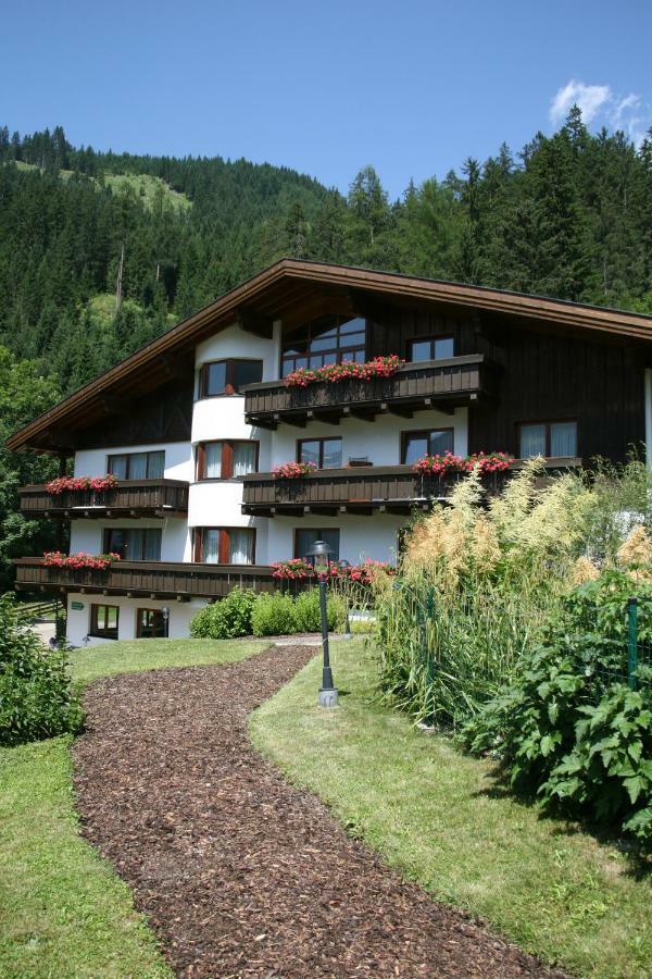Haus Montana Lägenhet Elbigenalp Exteriör bild