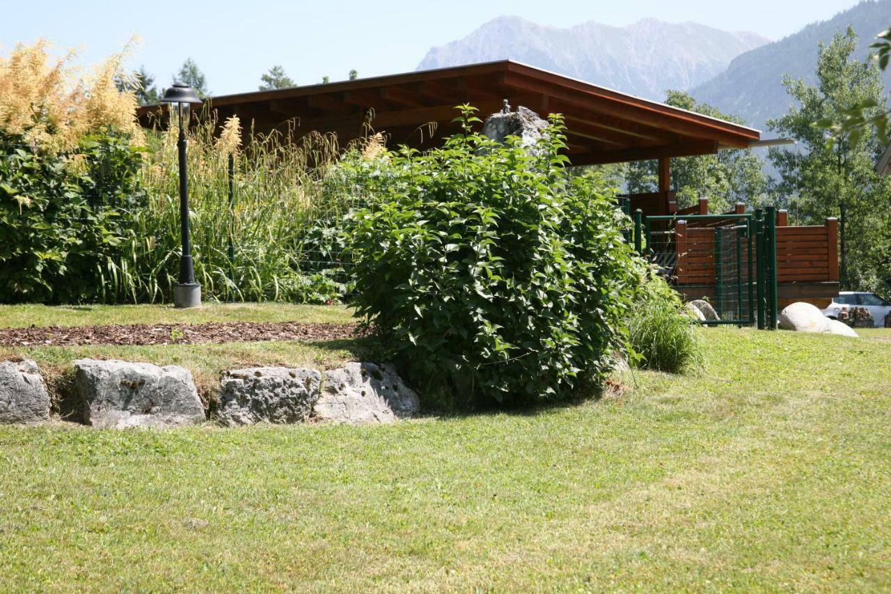 Haus Montana Lägenhet Elbigenalp Exteriör bild